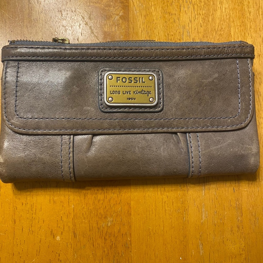 Fossil Long Live‎ 1954 Vintage Leather Bifold Clutch Wallet ID Window